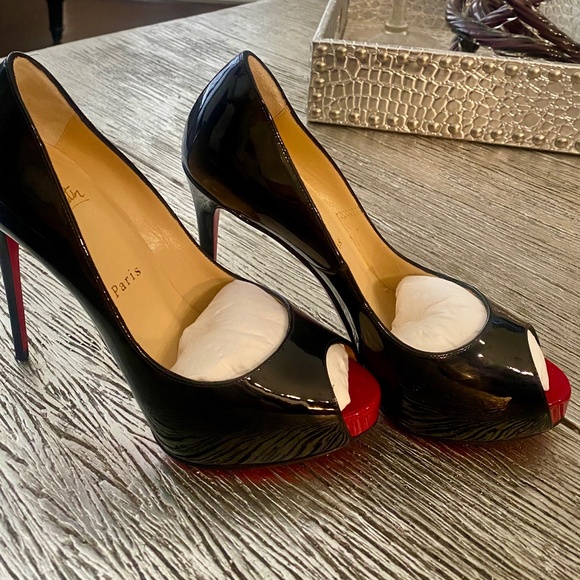 AUTHENTIC CHRISTIAN LOUBOUTIN NEW VERY PRIVE 120 BLACK PATENT HEELS OPEN TOE - Picture 1 of 16